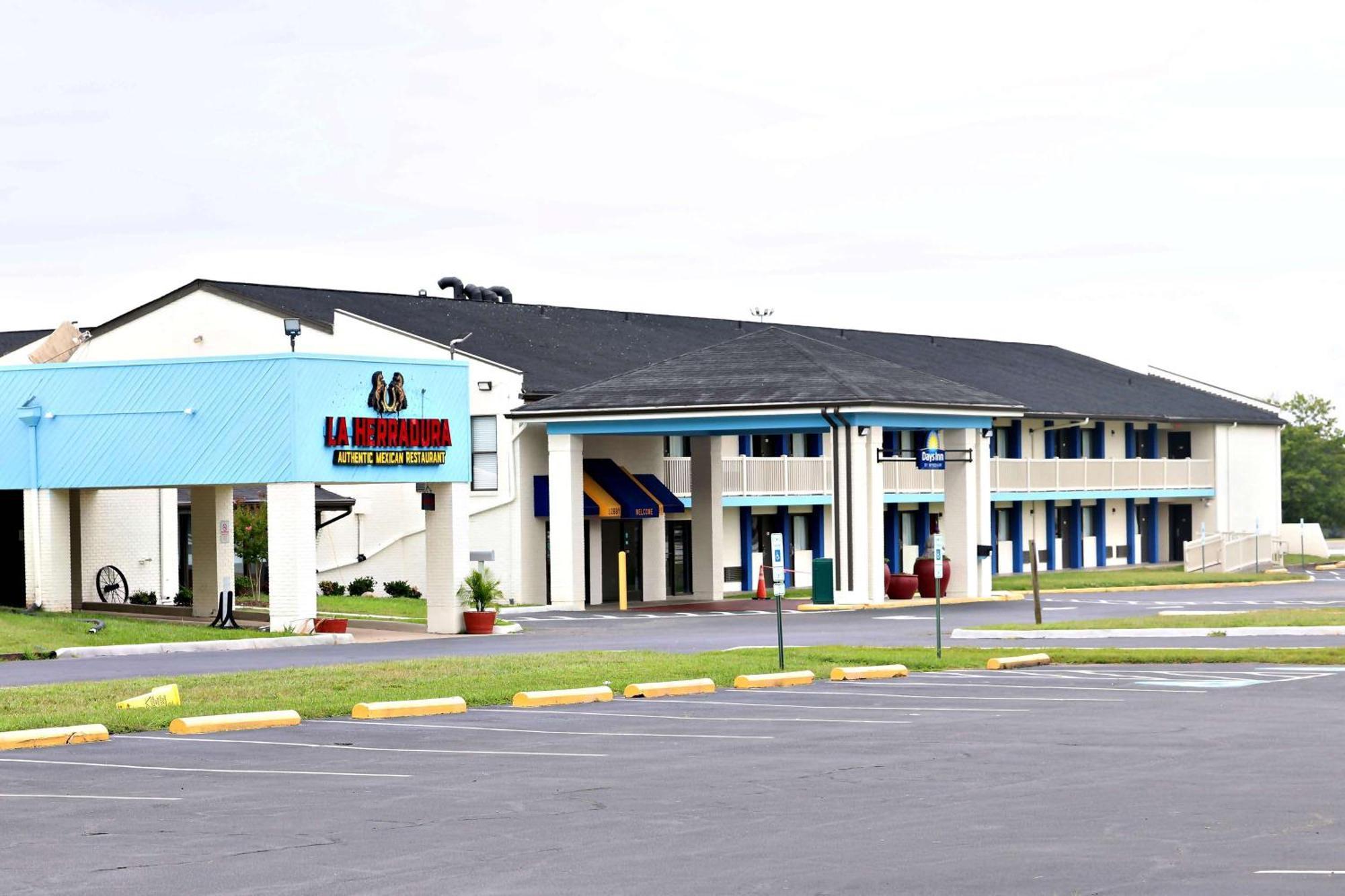 Days Inn By Wyndham Kings Dominion دوسويل المظهر الخارجي الصورة